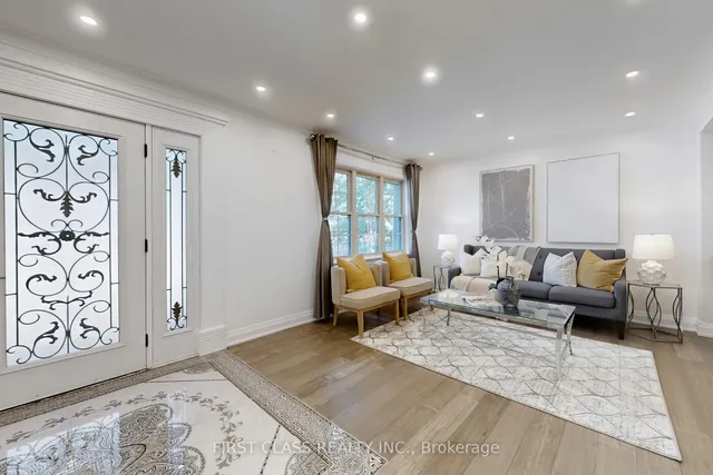 Additional image 2 of 2950 Bayview Ave