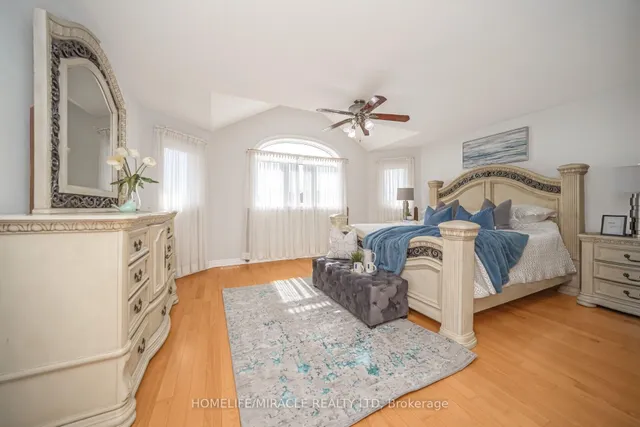 Additional image 35 of 21 National Cres