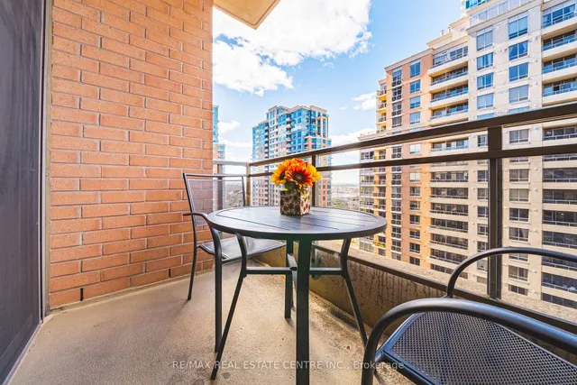 Additional image 24 of 5229 Dundas St Unit 1811