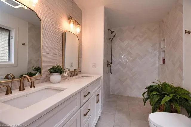 Additional image 32 of 46 Parkmanor Dr