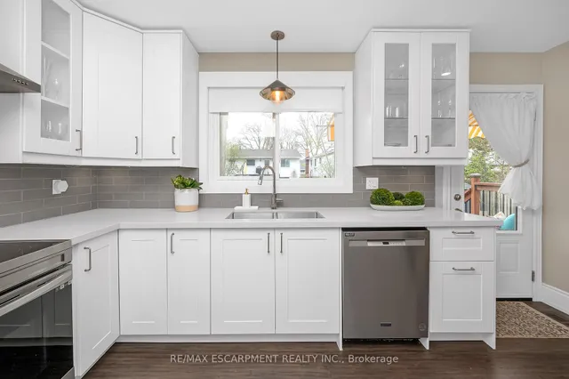 Additional image 10 of 5075 QUEENS Crt