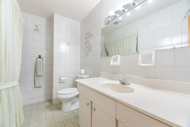 Additional image 23 of 128 Hullmar Dr