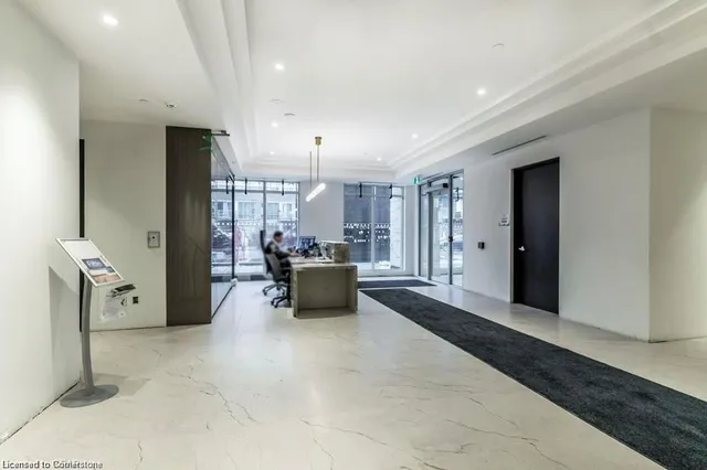 Additional image 3 of 55 Duke St Unit 1006