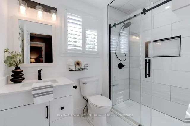 Additional image 32 of 62 Corinaldo Dr