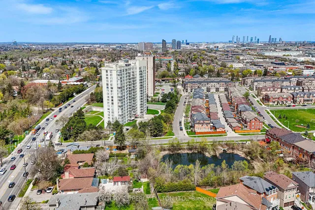 Additional image 40 of 3077 Weston Rd Unit 2009