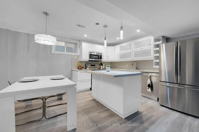 Additional image 35 of 29 Chipman Ave