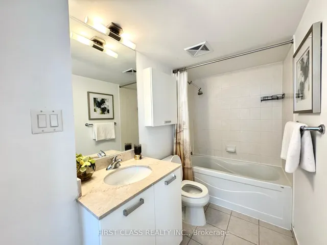 Additional image 22 of 38 Grenville St Unit 1107