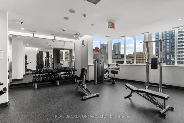 Additional image 23 of 250 Wellington St Unit 1227