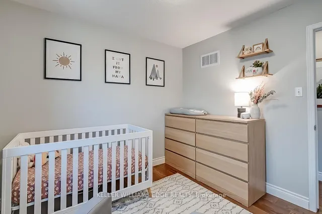 Additional image 25 of 58 Laurendale Ave