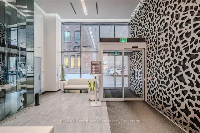 Additional image 4 of 60 Colborne St Unit 802