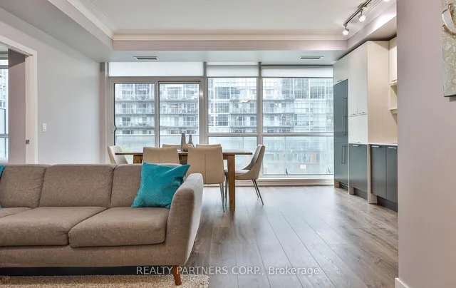 Additional image 22 of 199 Richmond St Unit 712