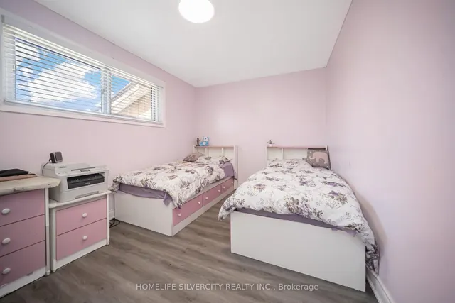 Additional image 27 of 4 Benstrow Ave