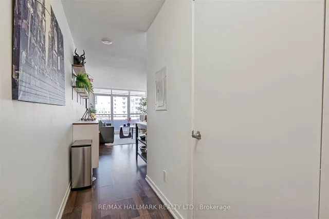 Additional image 5 of 38 Joe Shuster Way Unit 721