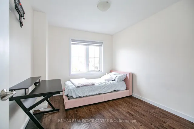 Additional image 19 of 8 Edsel Rd