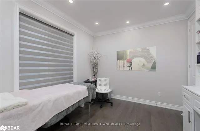 Additional image 18 of 42 Ferdinand Dr