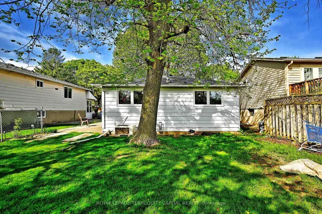 Additional image 36 of 73 Hickory Heights Cres