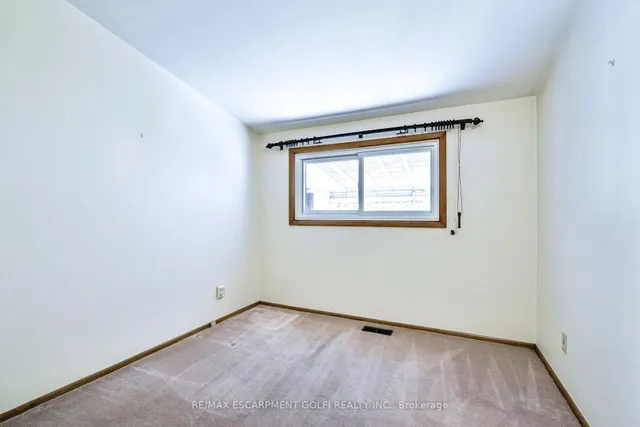 Additional image 19 of 60 Sunrise Dr