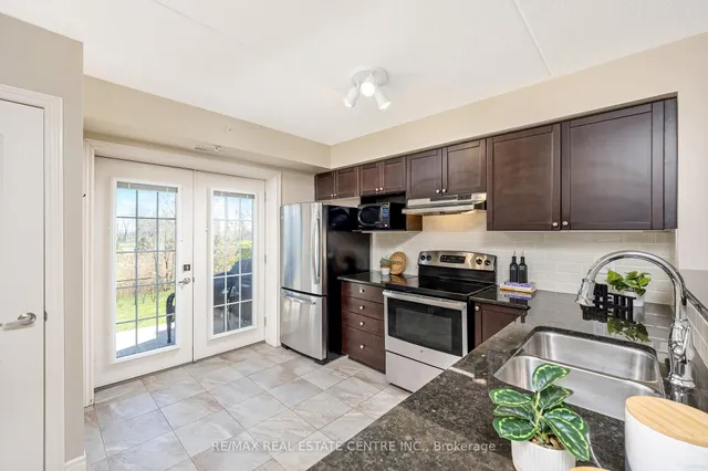 Additional image 8 of 1470 Main St Unit 109