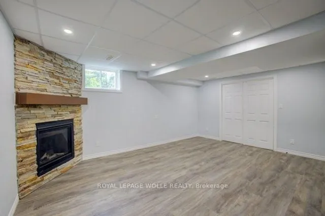 Additional image 15 of 945 Zeller Cres