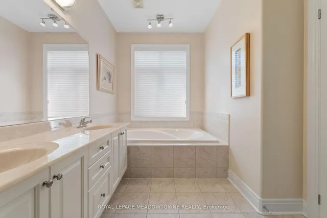 Additional image 31 of 3 Mcnutt St