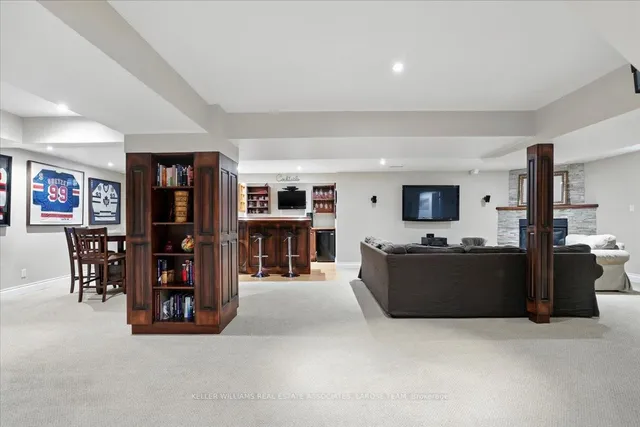 Additional image 34 of 1245 Greeniaus Rd