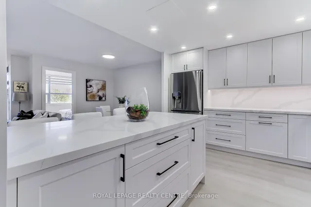 Additional image 10 of 362 The East Mall N/A Unit 304