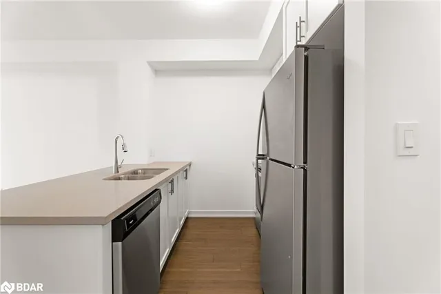 Additional image 6 of 460 Dundas Street East St Unit 434