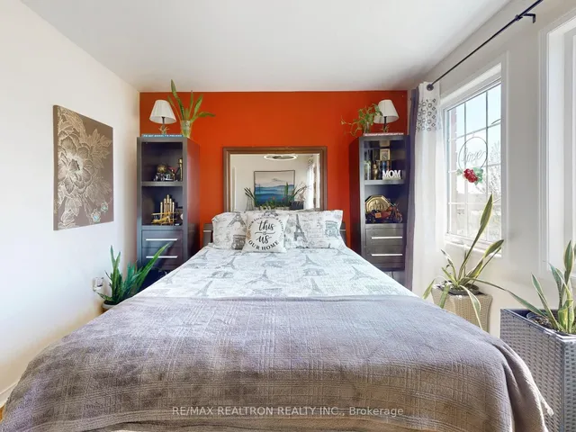 Additional image 19 of 81 Isaac Devins Blvd