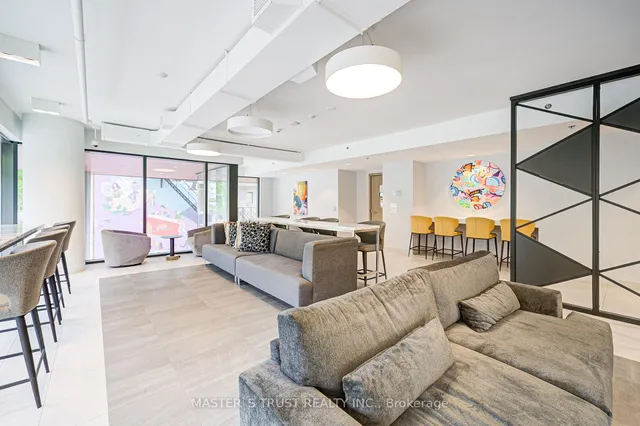 Additional image 32 of 203 College St Unit 1007