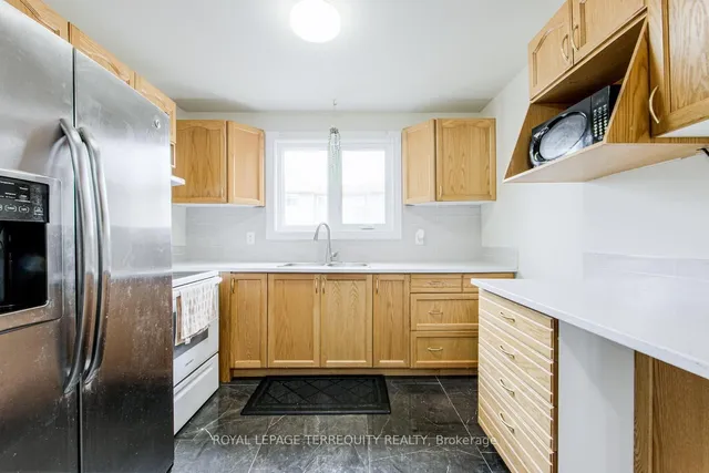 Additional image 5 of 33 Rochelle Ave Unit 51