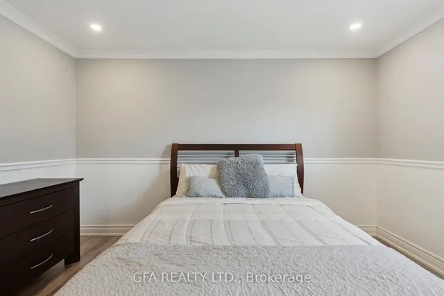 Additional image 29 of 2373 Cheverie St