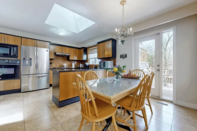 Additional image 12 of 14 Restwell Cres