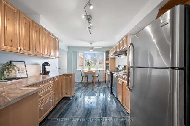 Additional image 6 of 120 Royal Palm Dr