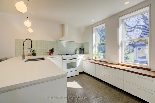 Additional image 25 of 23 Richmond Ave