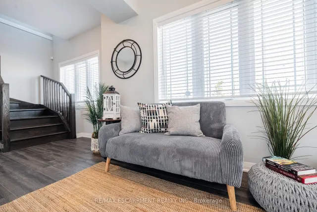 Additional image 7 of 51 Laguna Village Cres