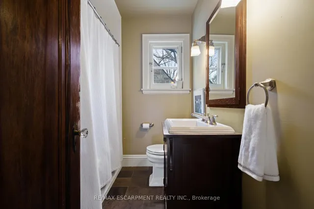 Additional image 30 of 2 Oak Knoll Dr