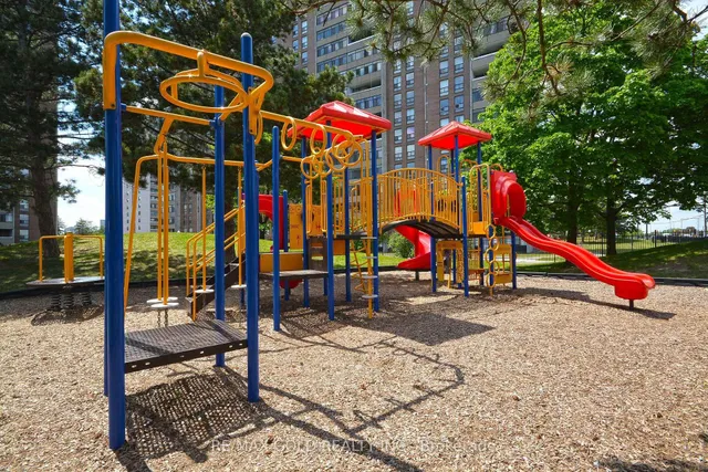 Additional image 45 of 18 Knightsbridge Rd Unit 809