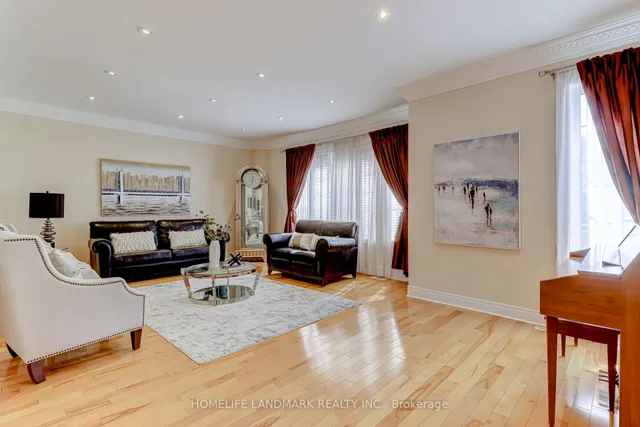 Additional image 5 of 217 Wilfred Ave