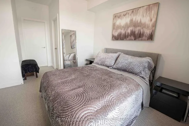 Additional image 29 of 600 North Service Rd Unit 202