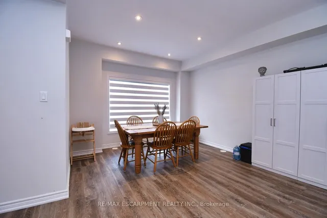 Additional image 15 of 187 Wilson St Unit 4