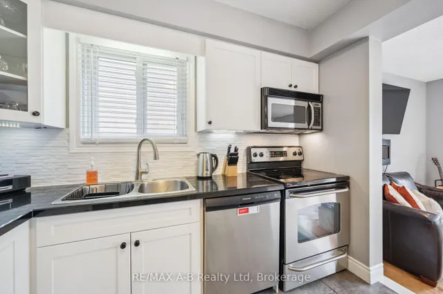 Additional image 8 of 6 Tottenham St