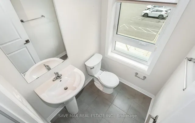 Additional image 9 of 155 Thomas Slee Dr Unit 2H