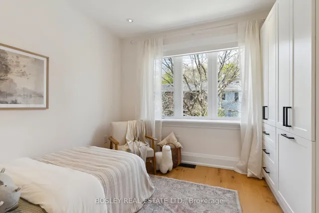 Additional image 25 of 393 Summerhill Ave