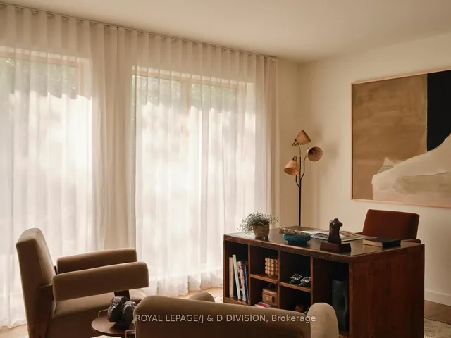 Additional image 16 of 43 Douglas Cres