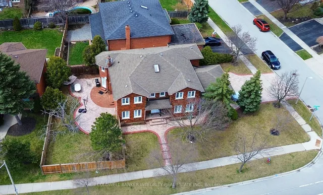 Additional image 26 of 2814 Guilford Cres