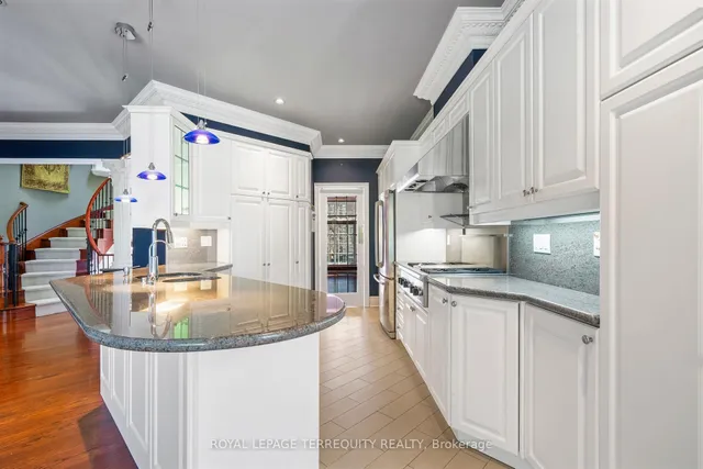 Additional image 13 of 197 La Rose Ave Unit 18