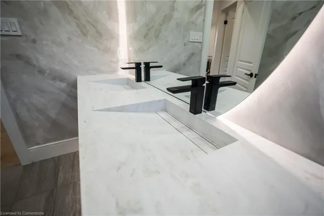 Additional image 33 of 2260 Britannia Rd