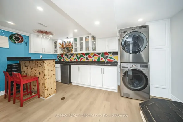 Additional image 36 of 18 Hardcastle Crt