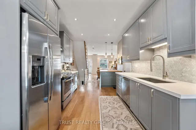 Additional image 10 of 262 Queensdale Ave