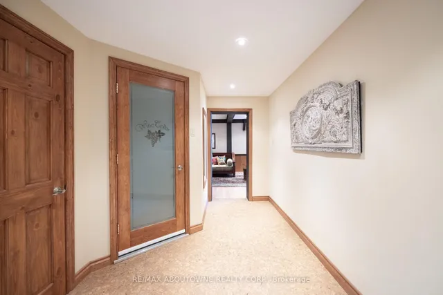 Additional image 36 of 270 North Shore Blvd